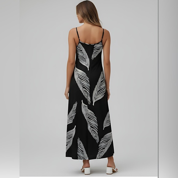 Boho Leaf Print Sleeveless Maxi Dress Black - Picture 5 of 9